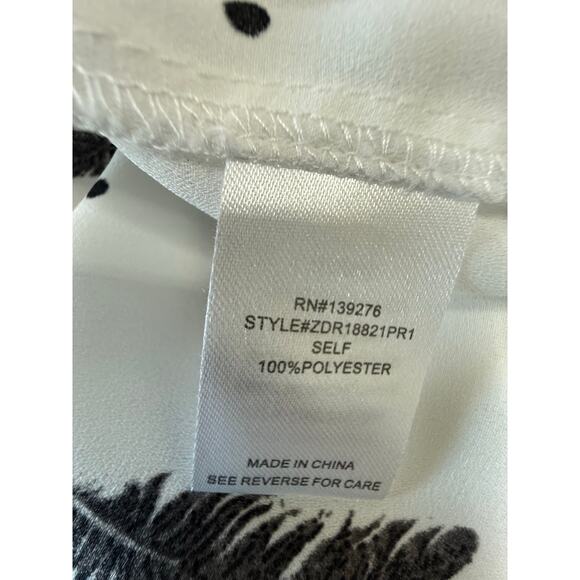 DR2 boutique white black feather print novelty 3/4 sleeve v neck top blouse - Picture 5 of 5